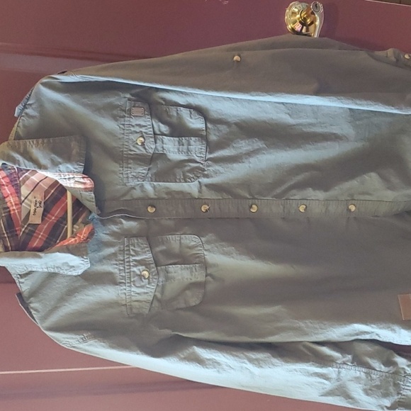 Triple Five Soul army green cotton button down Pit 2 pit 22" - Picture 1 of 11